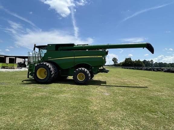 Image of John Deere S690 equipment image 3