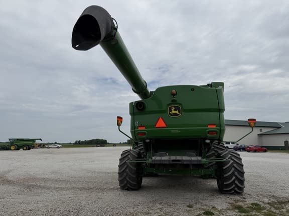 Image of John Deere S690 equipment image 3