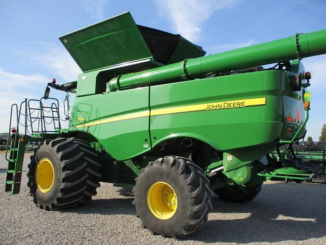 Image of John Deere S690 equipment image 4