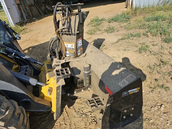 Main image John Deere SB72B