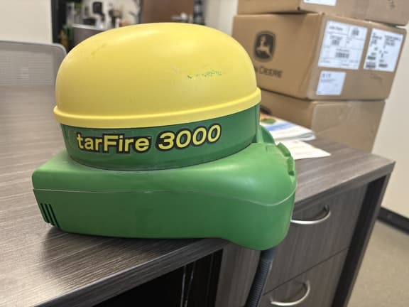 Image of John Deere StarFire 3000 Image 0