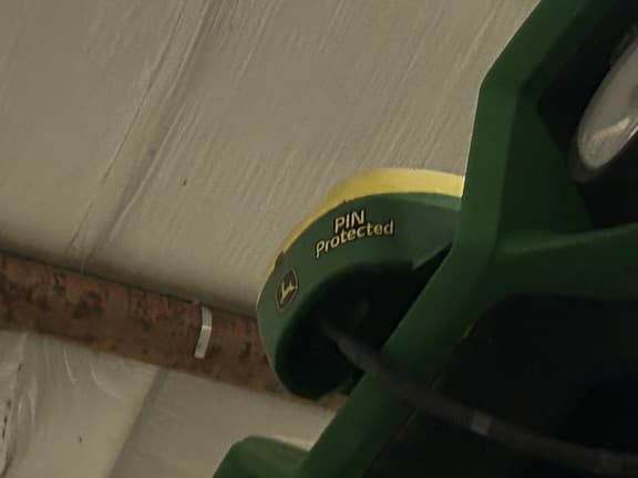 Image of John Deere StarFire 6000 equipment image 2