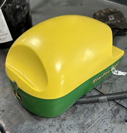 Image of John Deere StarFire 6000 equipment image 1