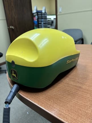 Image of John Deere StarFire 6000 equipment image 1