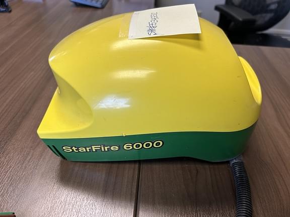 Image of John Deere StarFire 6000 Primary image