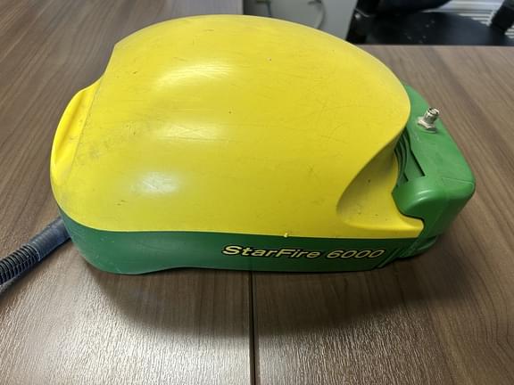 Image of John Deere StarFire 6000 Primary image