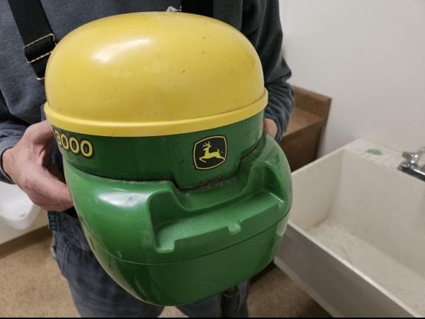 Image of John Deere StarFire 3000 Image 1