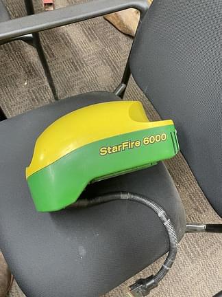 Image of John Deere StarFire 6000 Primary image