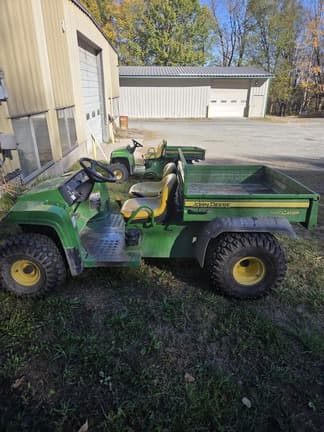 Image of John Deere Gator TS 4x2 equipment image 2