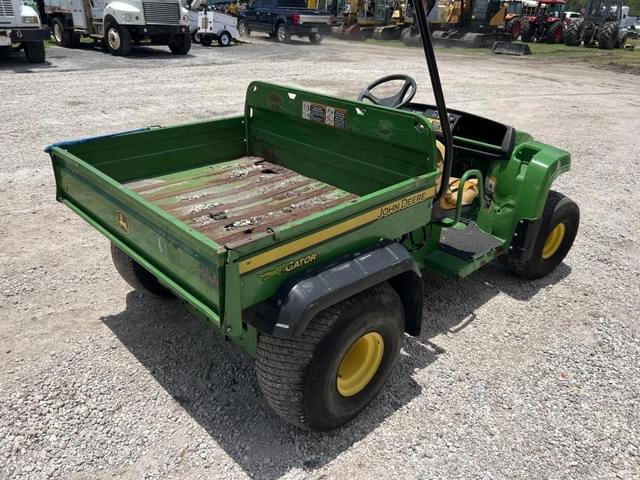 Image of John Deere Gator TS 4x2 equipment image 2