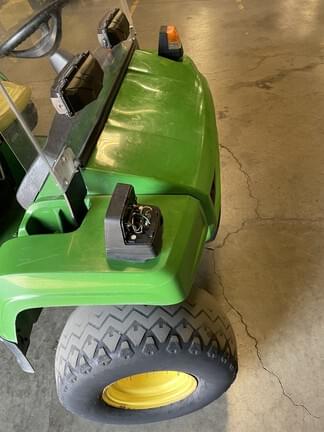 Image of John Deere Turf TX equipment image 3