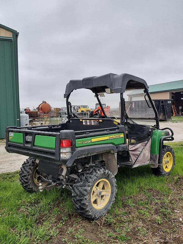 Image of John Deere Gator XUV 825i equipment image 2