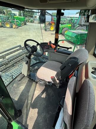 Image of John Deere W155 equipment image 4