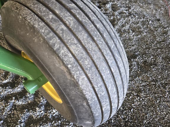 Image of John Deere W235 equipment image 1