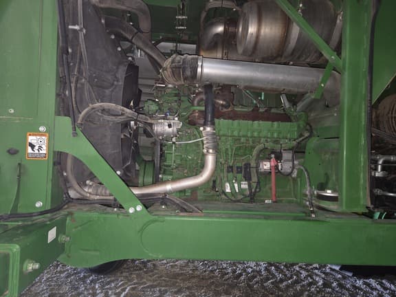 Image of John Deere W235 equipment image 4