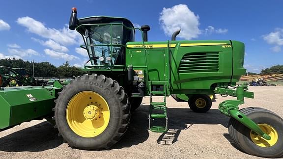 Image of John Deere W235 equipment image 1