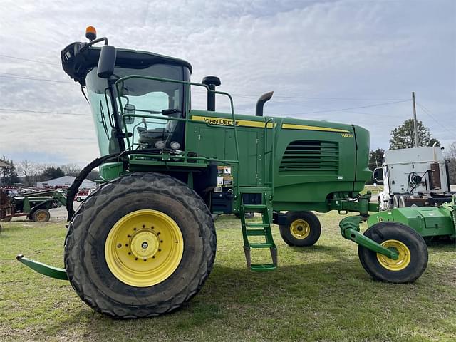 Image of John Deere W235 equipment image 1