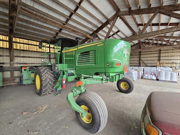 Image of John Deere W235 equipment image 2
