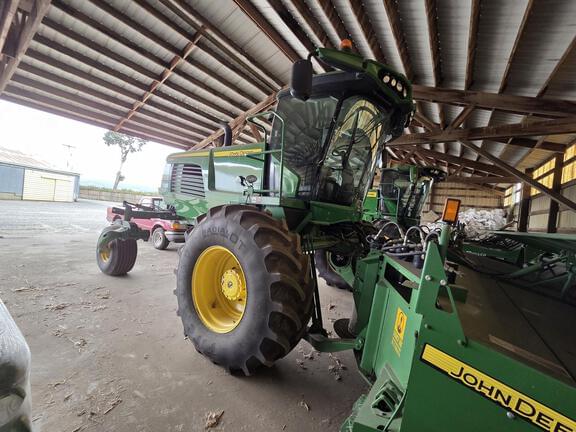 Image of John Deere W235 equipment image 4