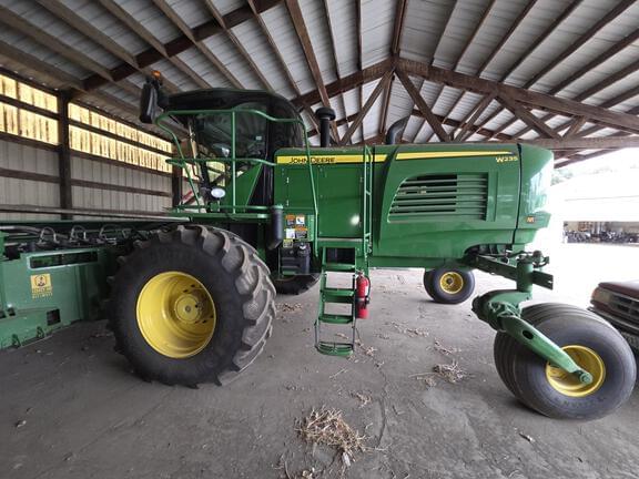 Image of John Deere W235 equipment image 1
