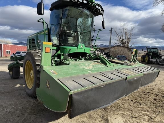 Main image John Deere W235