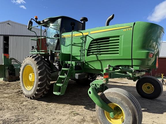 Image of John Deere W235 equipment image 1