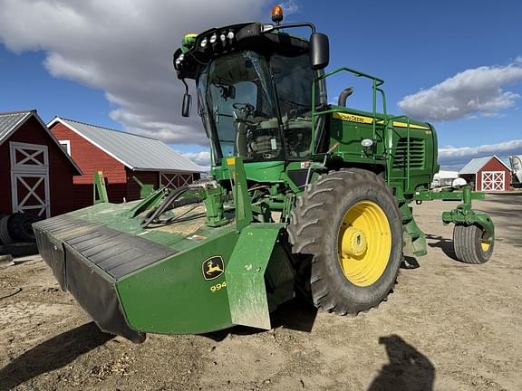 Image of John Deere W235 equipment image 3