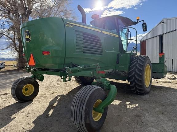 Image of John Deere W235 equipment image 2