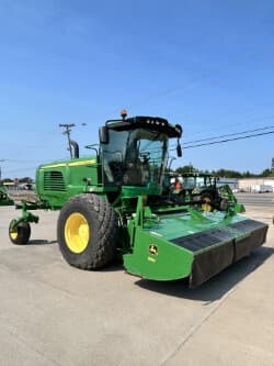 Main image John Deere W235