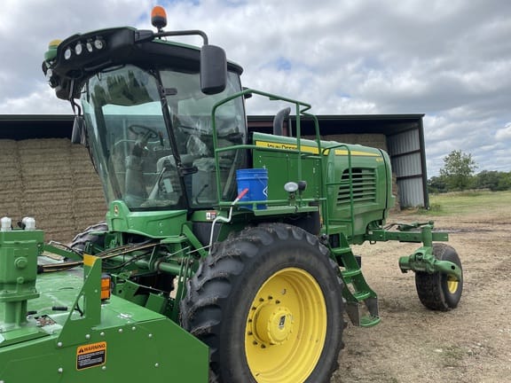 Main image John Deere W235
