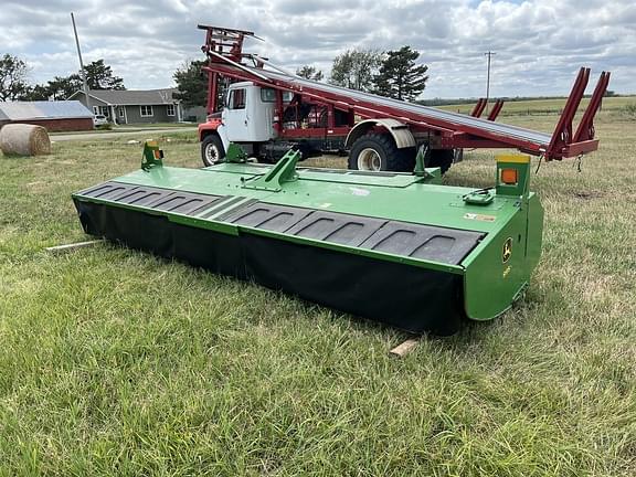 Image of John Deere W235 equipment image 1