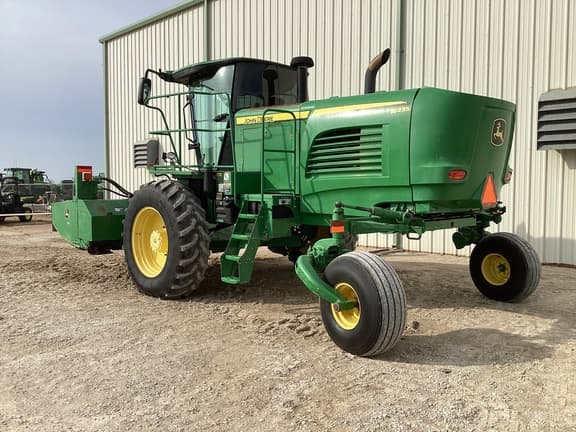 Image of John Deere W235 equipment image 2