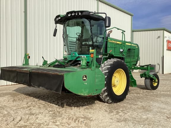 Image of John Deere W235 equipment image 1