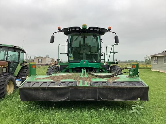 Image of John Deere W235 equipment image 3