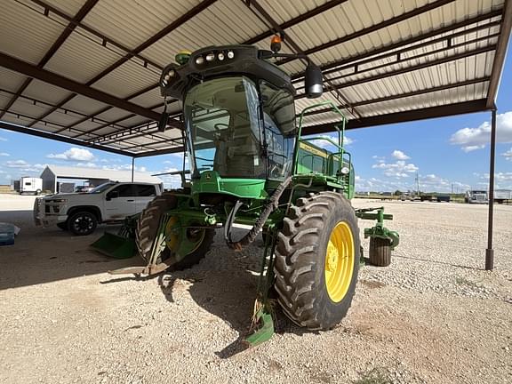 Image of John Deere W235 equipment image 4