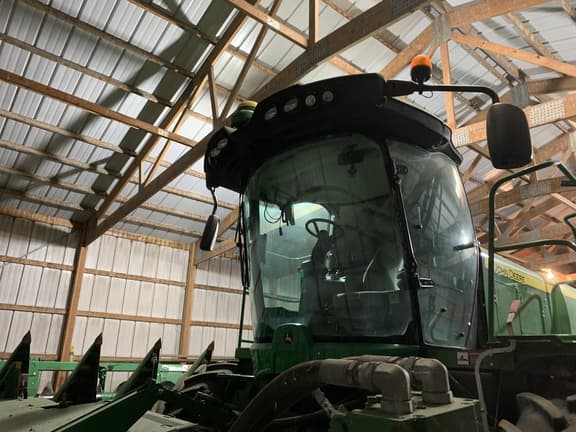 Image of John Deere W235 equipment image 4