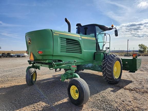 Image of John Deere W235 equipment image 4