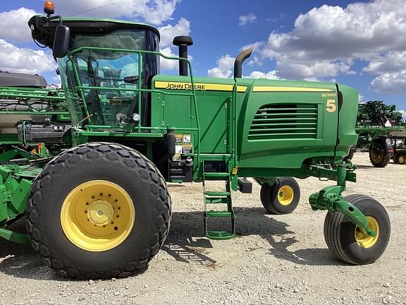 Image of John Deere W260 equipment image 3