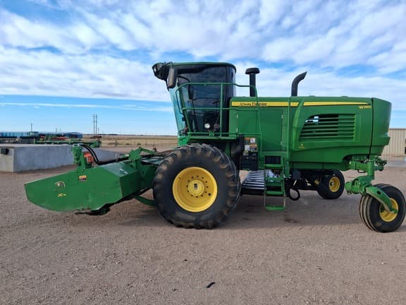 Image of John Deere W260 equipment image 1