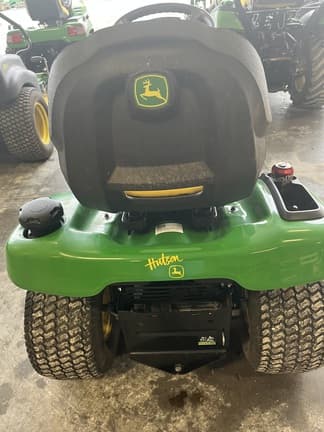 Image of John Deere X330 equipment image 2