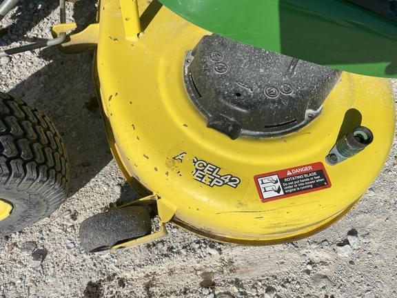Image of John Deere X330 equipment image 4
