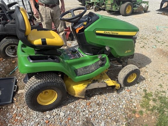 2016 John Deere X350 Equipment Image0