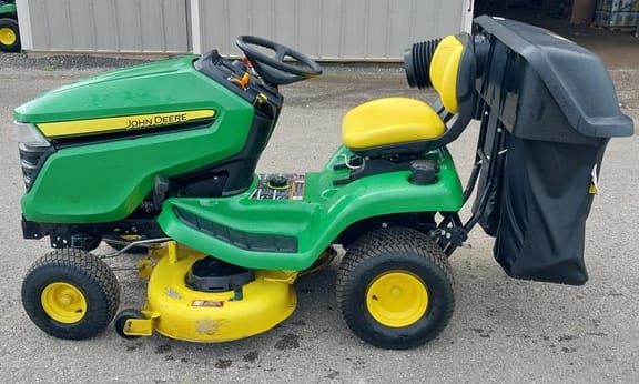 2016 John Deere X350 Equipment Image0
