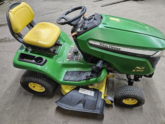 Image of John Deere X350 equipment image 2