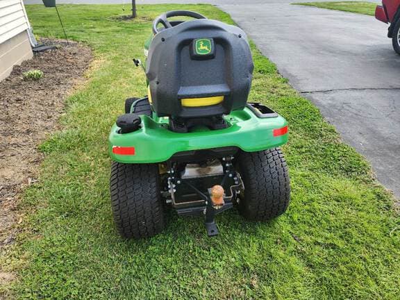 Image of John Deere X370 equipment image 4