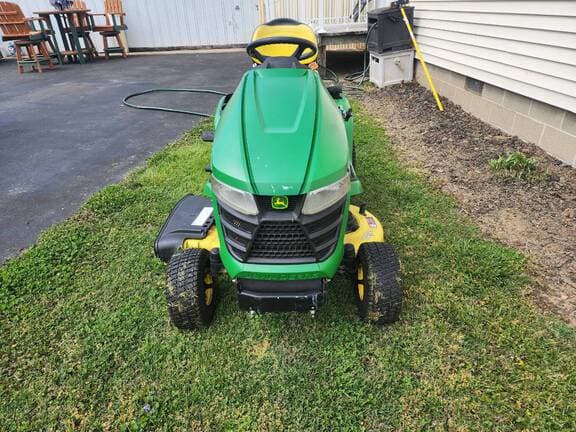 Image of John Deere X370 equipment image 3