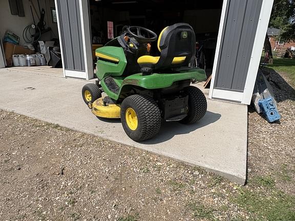 Image of John Deere X370 equipment image 2