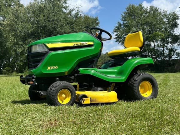 Image of John Deere X370 Primary image