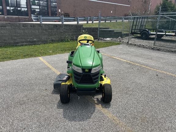 Image of John Deere X370 equipment image 1