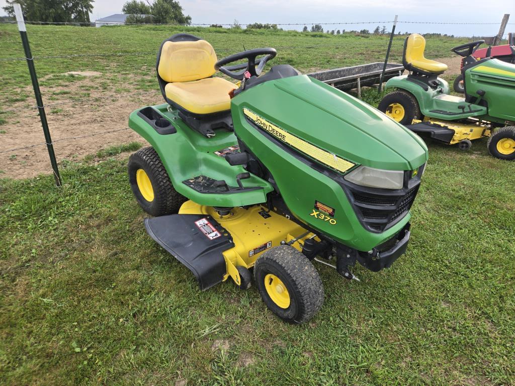 Image of John Deere X370 Primary image